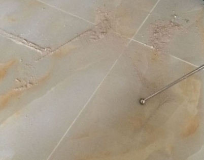 合阳瓷砖空鼓维修公司分享粘合剂选择不当在瓷砖铺贴过程中可能导致以下问题
